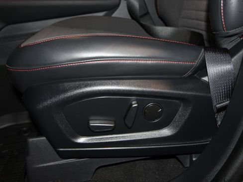 Used 2025 Ford Explorer ST-Line w/ Premium Package AWD/4WD image 9