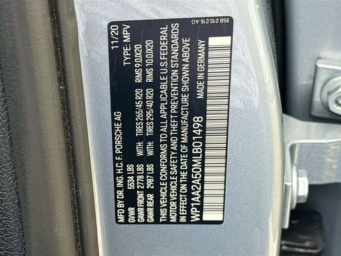 Used 2021 Porsche Macan AWD/4WD image 34