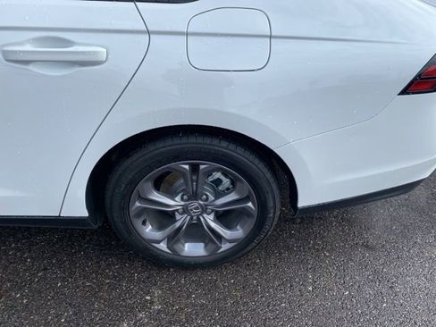 Used 2024 Honda Accord EX image 22