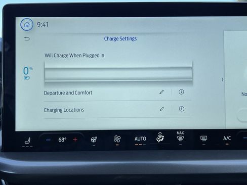 New 2025 Ford Escape SE image 40