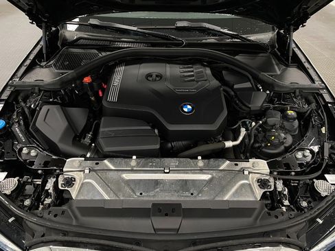Used 2022 BMW 330i xDrive Sedan w/ Driving Assistance Package AWD/4WD image 11