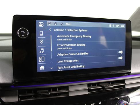 Used 2024 Honda Prologue Touring image 26