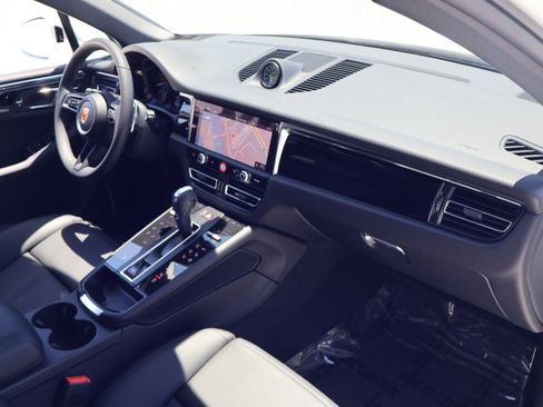 New 2026 Porsche Macan AWD/4WD image 24