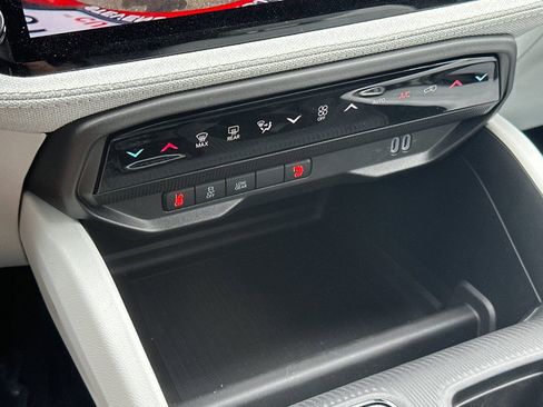 New 2026 Jeep Cherokee Laredo image 19