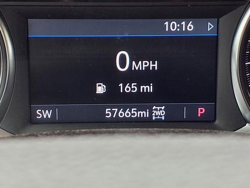 Used 2023 GMC Acadia SLT image 18