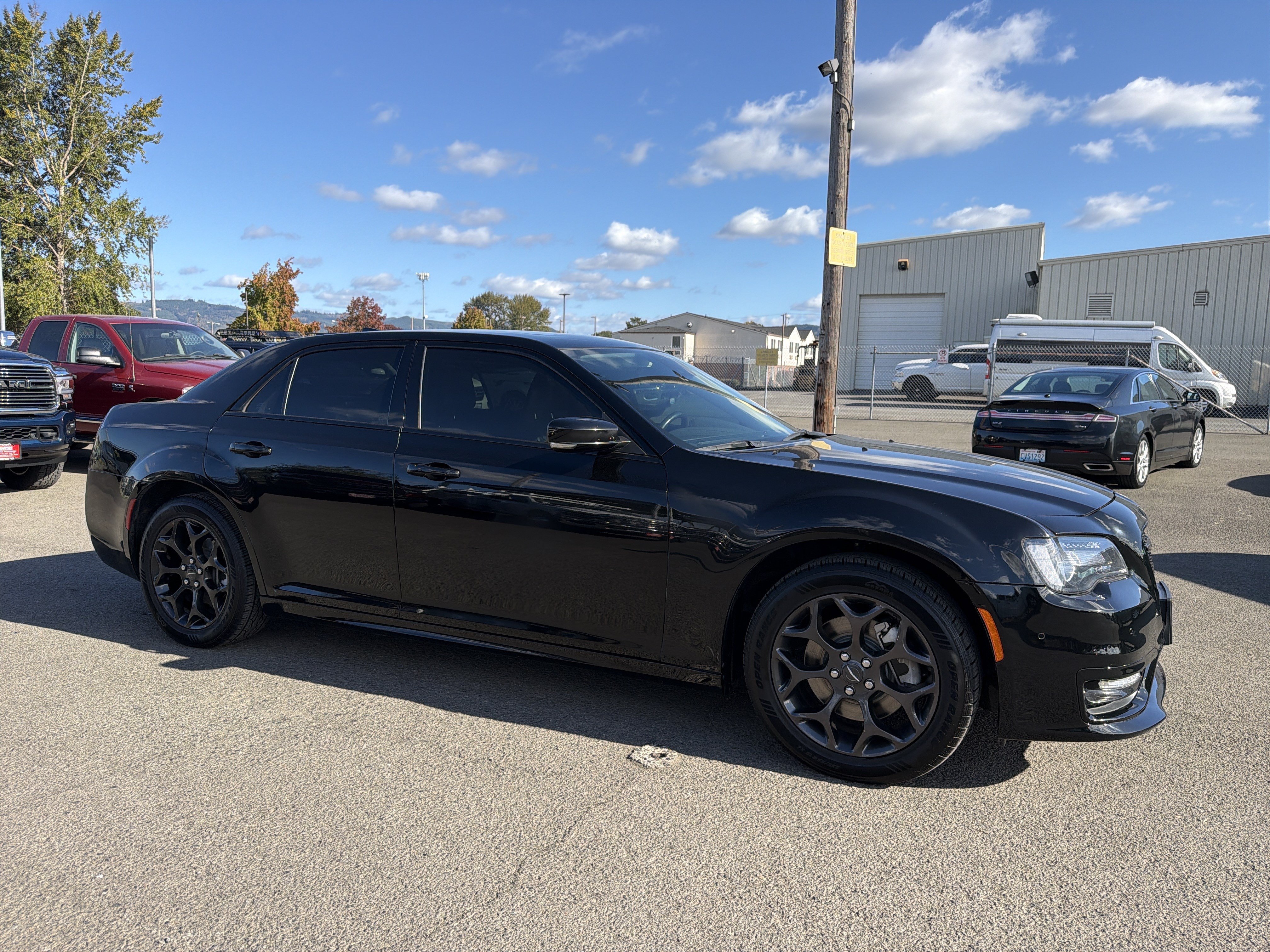 Used 2021 Chrysler 300 Touring L AWD/4WD image 7