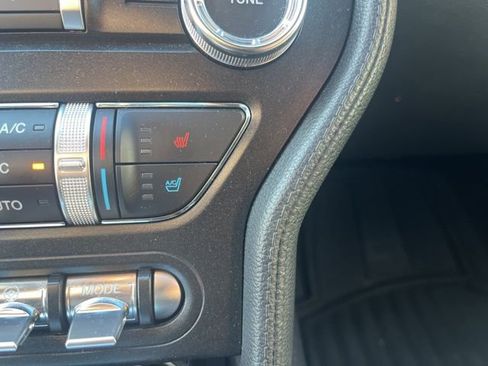 Used 2019 Ford Mustang Premium image 29