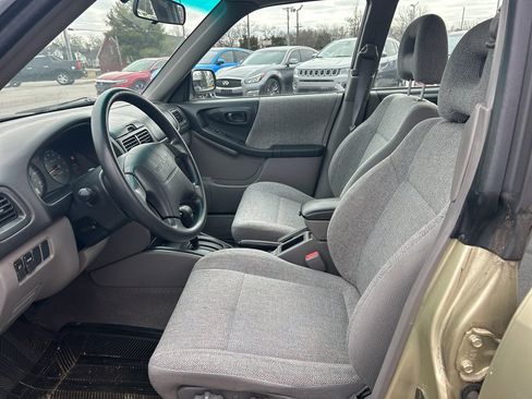 Used 2002 Subaru Forester L image 9