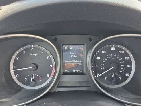 Used 2017 Hyundai Santa Fe Sport FWD image 13