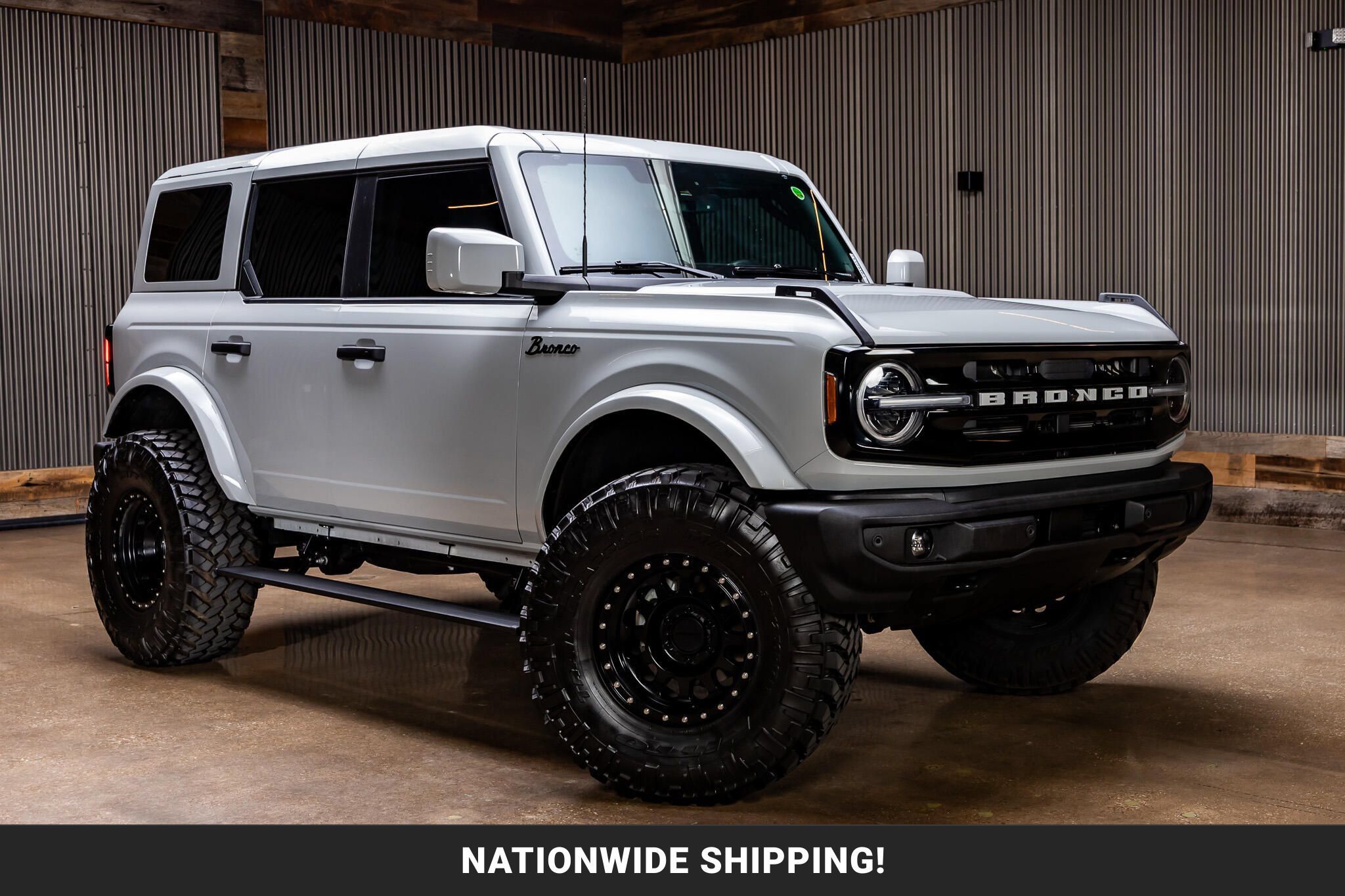 Used 2026 Ford Bronco Outer Banks AWD/4WD image 1