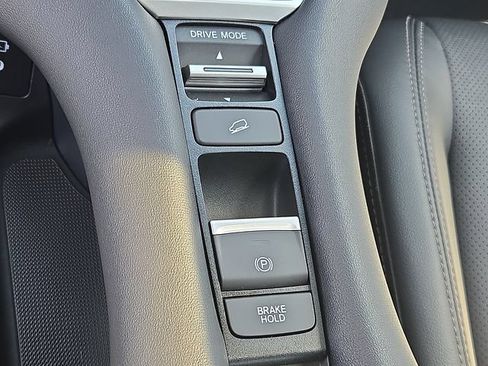 Used 2024 Honda HR-V EX-L image 28