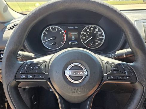 Used 2025 Nissan Sentra S FWD image 22
