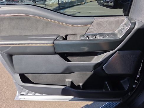 Used 2024 Ford F250 Platinum image 17