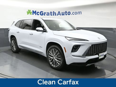 Used 2026 Buick Enclave Avenir w/ Super Cruise Package image 2