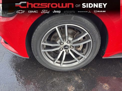 Used 2017 Ford Mustang Coupe RWD image 9