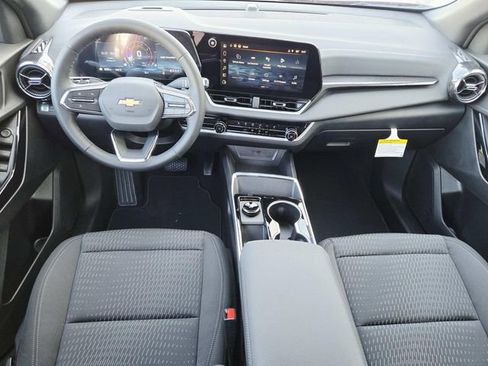 New 2026 Chevrolet Equinox LT w/ LPO, Floor Liner Package image 6