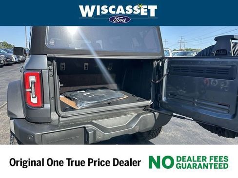 New 2024 Ford Bronco Outer Banks w/ Sasquatch Package image 12