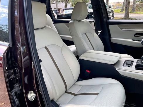 Used 2024 MAZDA CX-90 Plug-In Hybrid w/ Premium Plus image 26