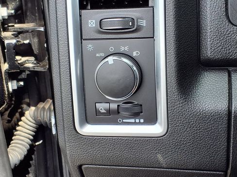 Used 2024 RAM 1500 Warlock AWD/4WD image 16