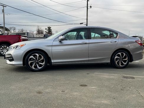 Used 2016 Honda Accord EX image 7