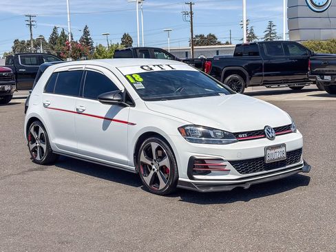 Used 2018 Volkswagen GTI S FWD image 5