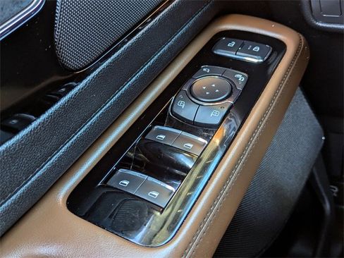 Used 2020 Lincoln Aviator Reserve w/ Equipment Group 201A image 28