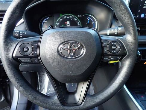 Used 2025 Toyota RAV4 LE AWD/4WD image 12