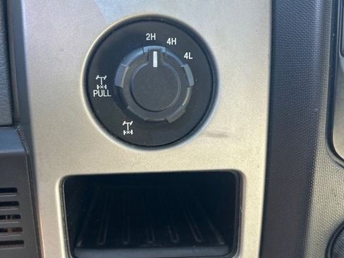 Used 2013 Ford F150 XLT w/ XLT Chrome Pkg image 14