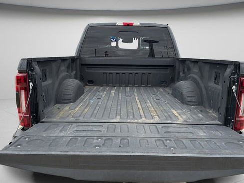 Used 2022 Ford F250 Lariat w/ Tremor Off-Road Package image 15