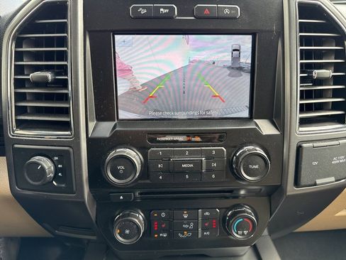 Used 2017 Ford F150 XLT w/ Equipment Group 302A Luxury image 21