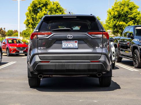 Certified 2023 Toyota RAV4 XLE FWD image 9