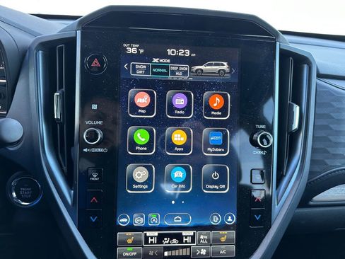 Used 2025 Subaru Forester Limited image 11