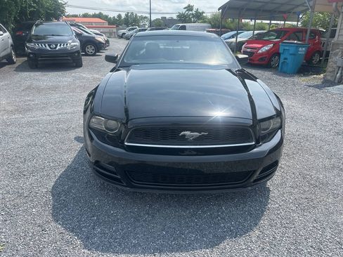 Used 2013 Ford Mustang Coupe RWD image 8