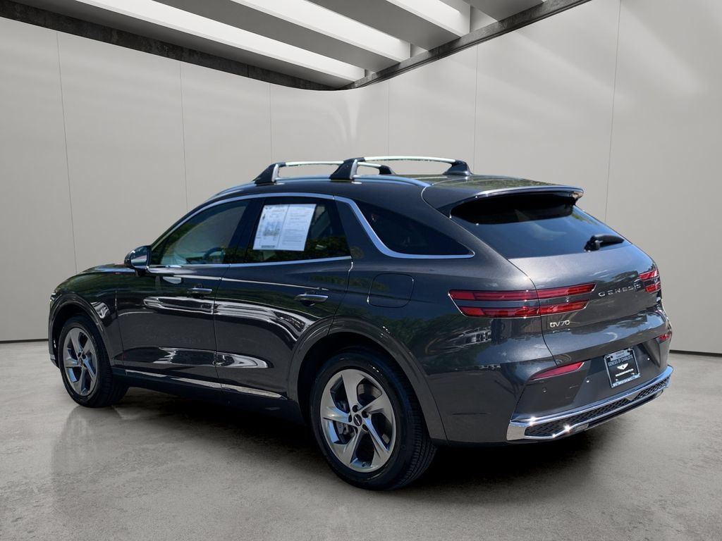 Certified 2026 Genesis GV70 2.5T AWD/4WD image 3