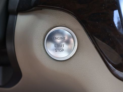 Used 2013 Mercedes-Benz GL 450 4MATIC image 33