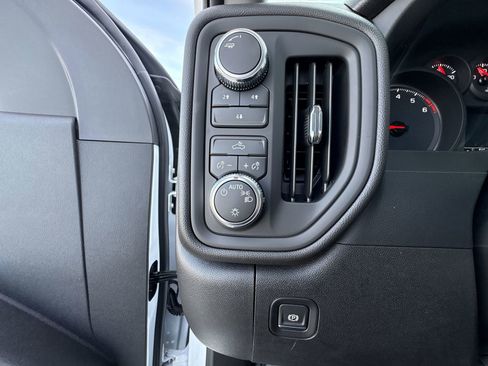 New 2026 GMC Sierra 2500 Pro w/ Convenience Package image 16