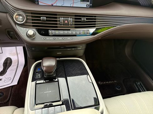 Used 2018 Lexus LS 500 AWD image 21