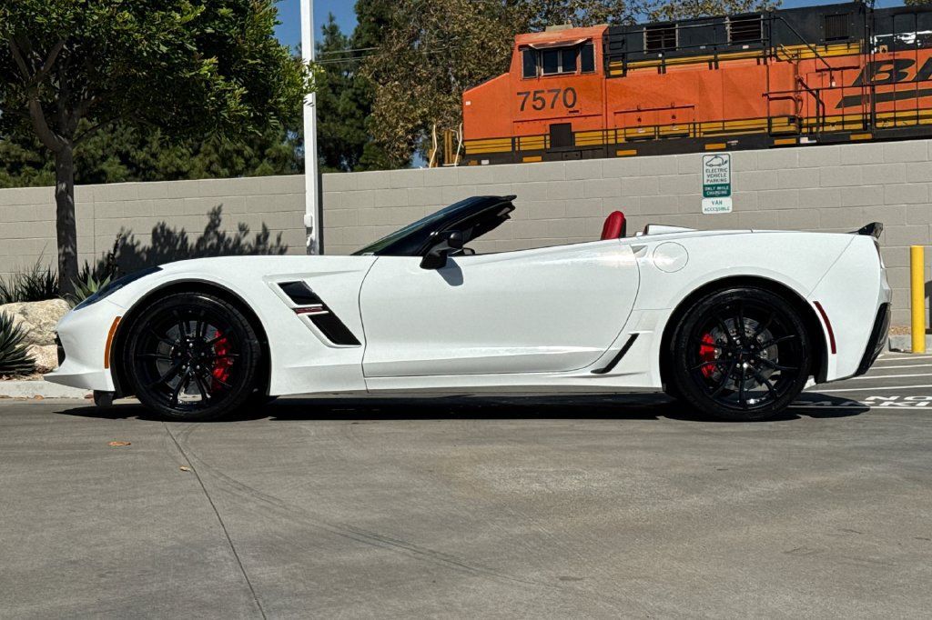 Used 2017 Chevrolet Corvette Grand Sport RWD image 8
