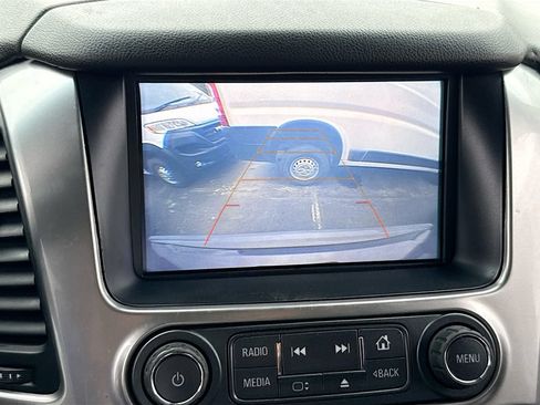 Used 2019 Chevrolet Tahoe LT RWD image 14