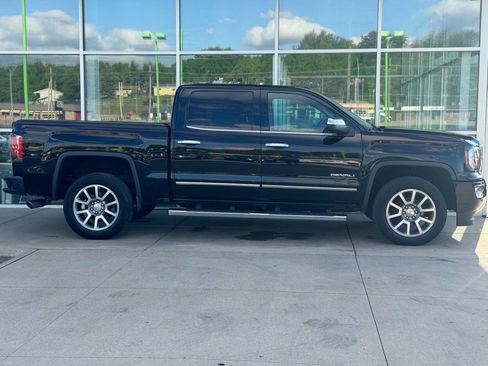 Used 2016 GMC Sierra 1500 Denali w/ Enhanced Driver Alert Package AWD/4WD image 14