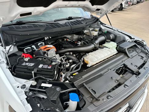 Used 2024 Ford F150 XLT w/ Mobile Office Package image 23