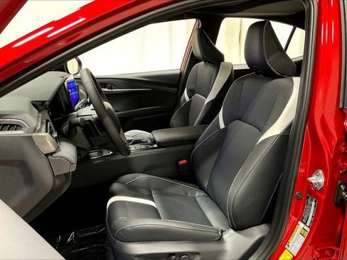 New 2026 Toyota Camry SE image 9