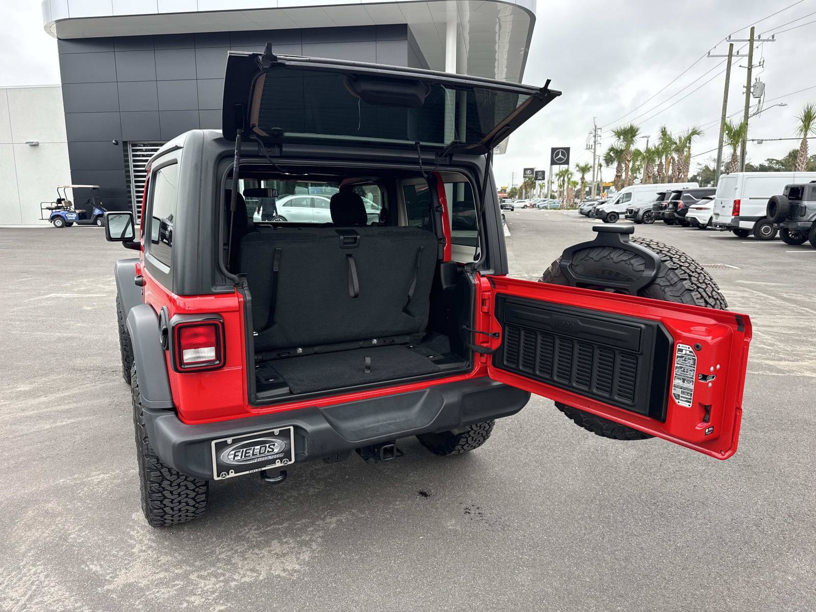 Used 2021 Jeep Wrangler Sport AWD/4WD image 11