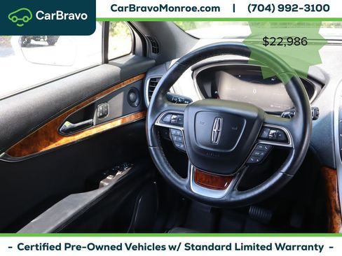 Used 2019 Lincoln Nautilus Reserve AWD/4WD image 21