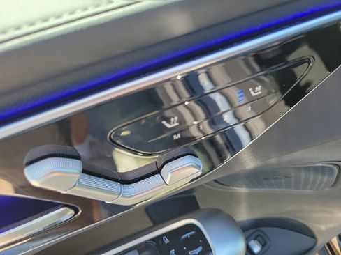 Certified 2026 Mercedes-Benz GLC 300 image 12