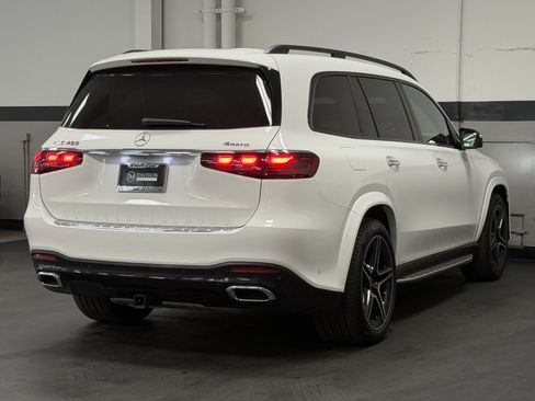 Used 2024 Mercedes-Benz GLS 450 4MATIC image 12