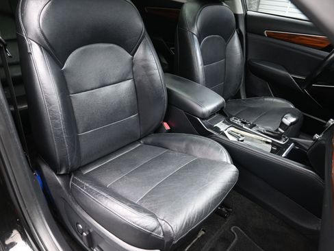 Used 2018 Kia Cadenza Technology image 40