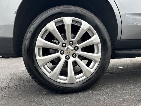 Used 2025 Chevrolet Tahoe Premier image 18