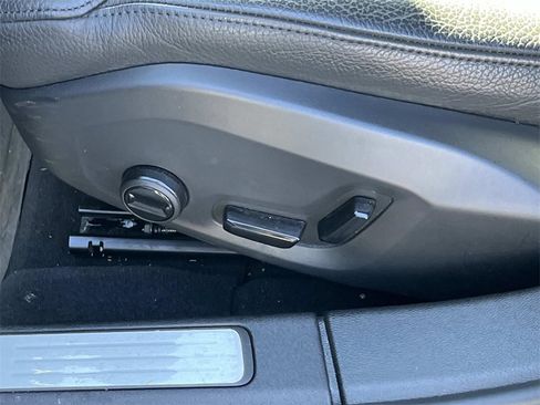 Used 2024 Volvo S60 B5 Plus w/ Climate Package image 21