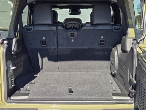 New 2026 Jeep Wrangler Unlimited Sahara image 31
